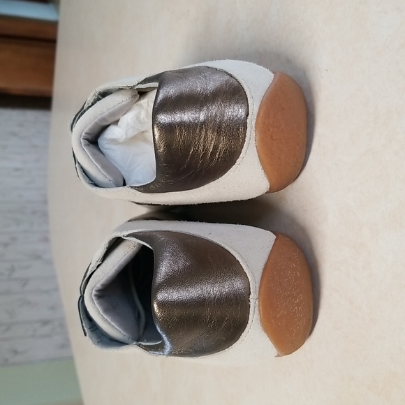 NEW Women's Calvin Klein Reese Logo Sneakers Size 9 - Picture 4 of 12